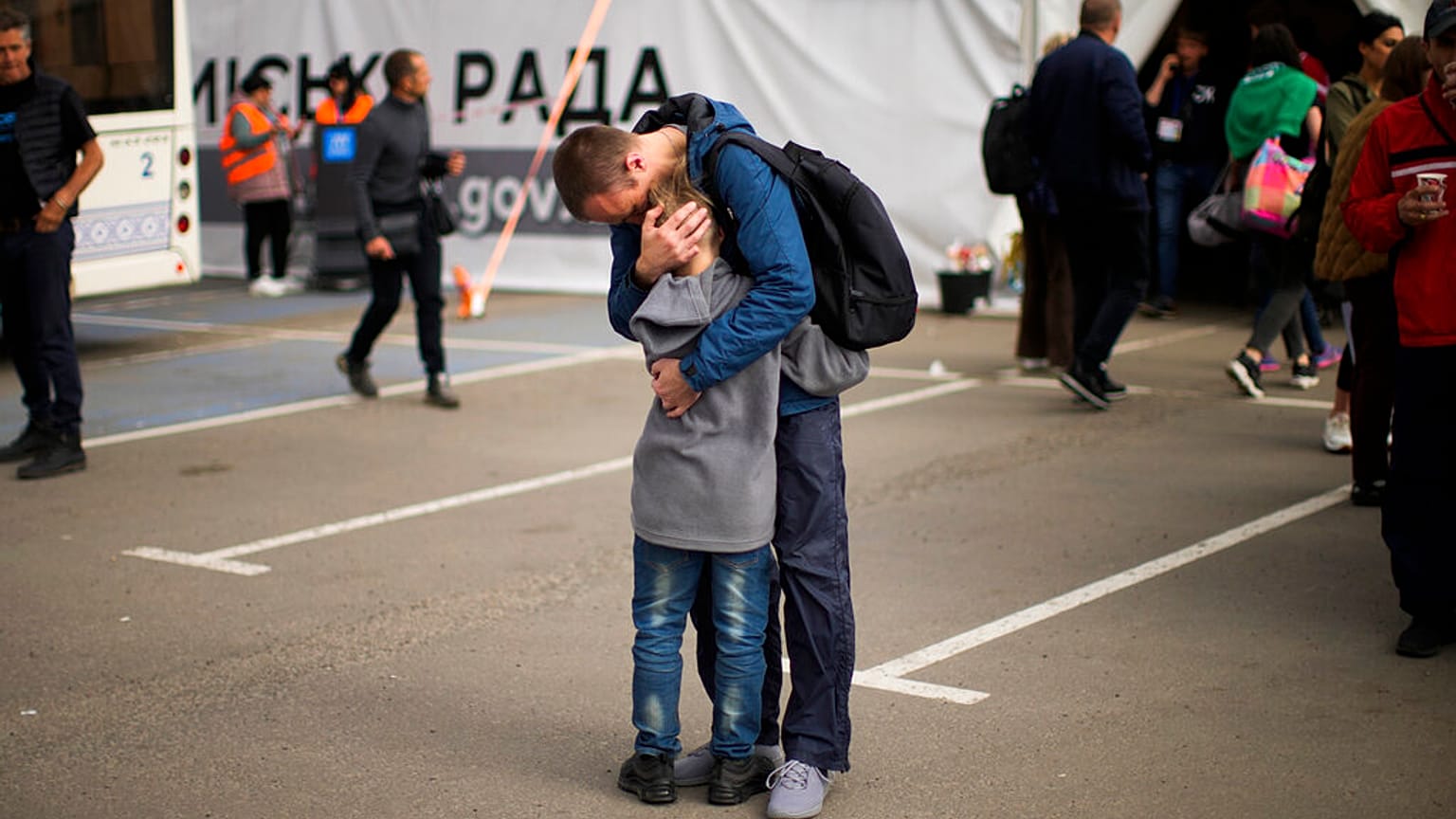 Des habitants de Marioupol évacués à Zaporijia (2 mai 2022)