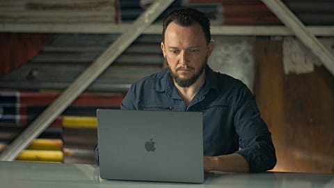 "Az online játékok világa egy totalitárius rendszer"