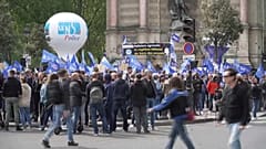 Manifestación de los sindicatos policiales en París (Francia).