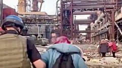 Flucht aus dem zerstörten Mariupol