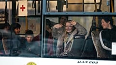 Эвакуированные из Мариуполя прибывают в Запорожье, 3 мая 2022