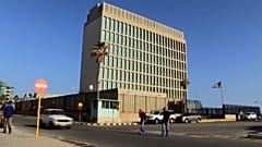 Fachada de la embajada de EE UU en La Habana. 