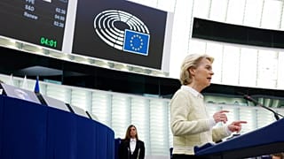Ursula von der Leyen durante la plenaria del Parlamento europeo