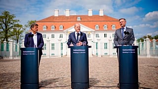 Im Trio: Abschlusspressekonferenz in Meseberg