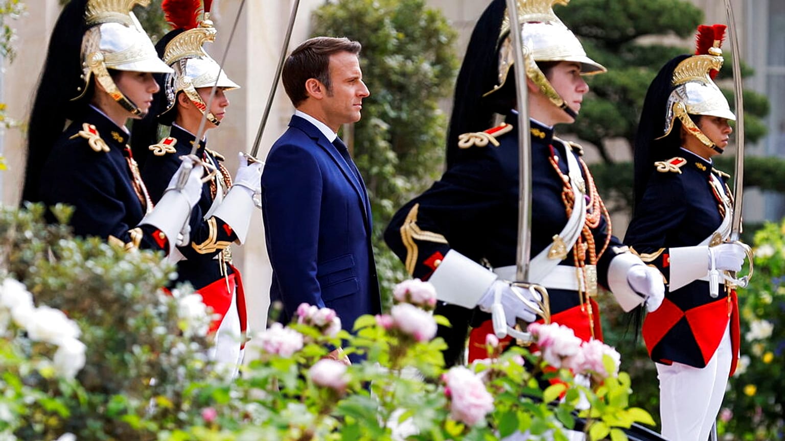 Emmanuel Macron durante la cerimonia di investitura.