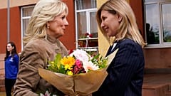 Jill Biden und Olena Selenska