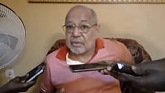 Agnelo Regalla explica aos jornalistas o ataque sofrido