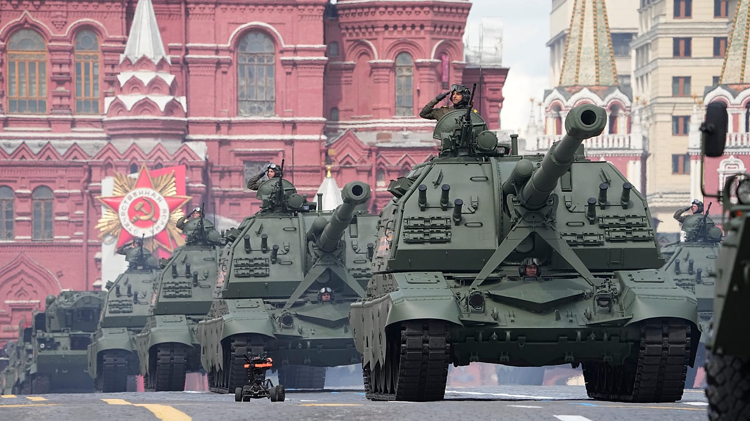 Танки на Красной площади