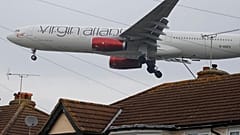 Ein Flugzeug der Airline Virgin Atlantic