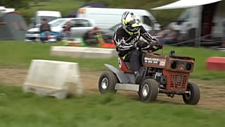 Various of racing