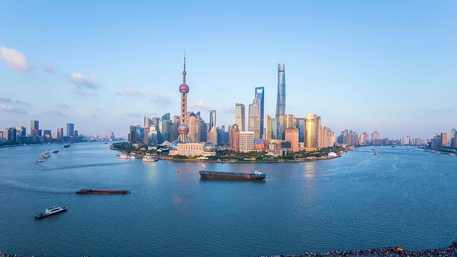Shanghai is located on the coast of the East China Sea between the mouth of the Yangtze River (Chang Jiang) to the north and the bay of Hangzhou to the south.