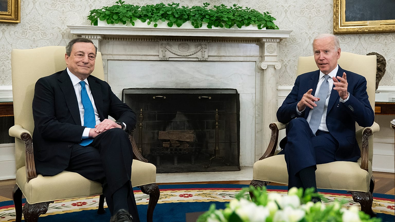 Mario Draghi con Joe Biden 