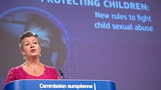 Die EU-Kommission sagt Kindesmißhandlung im Netz den Kampf an.