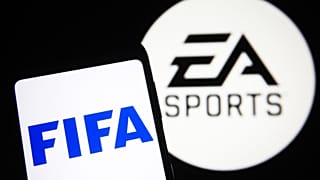 Montage avec les logos de la FIFA et de EA Sports