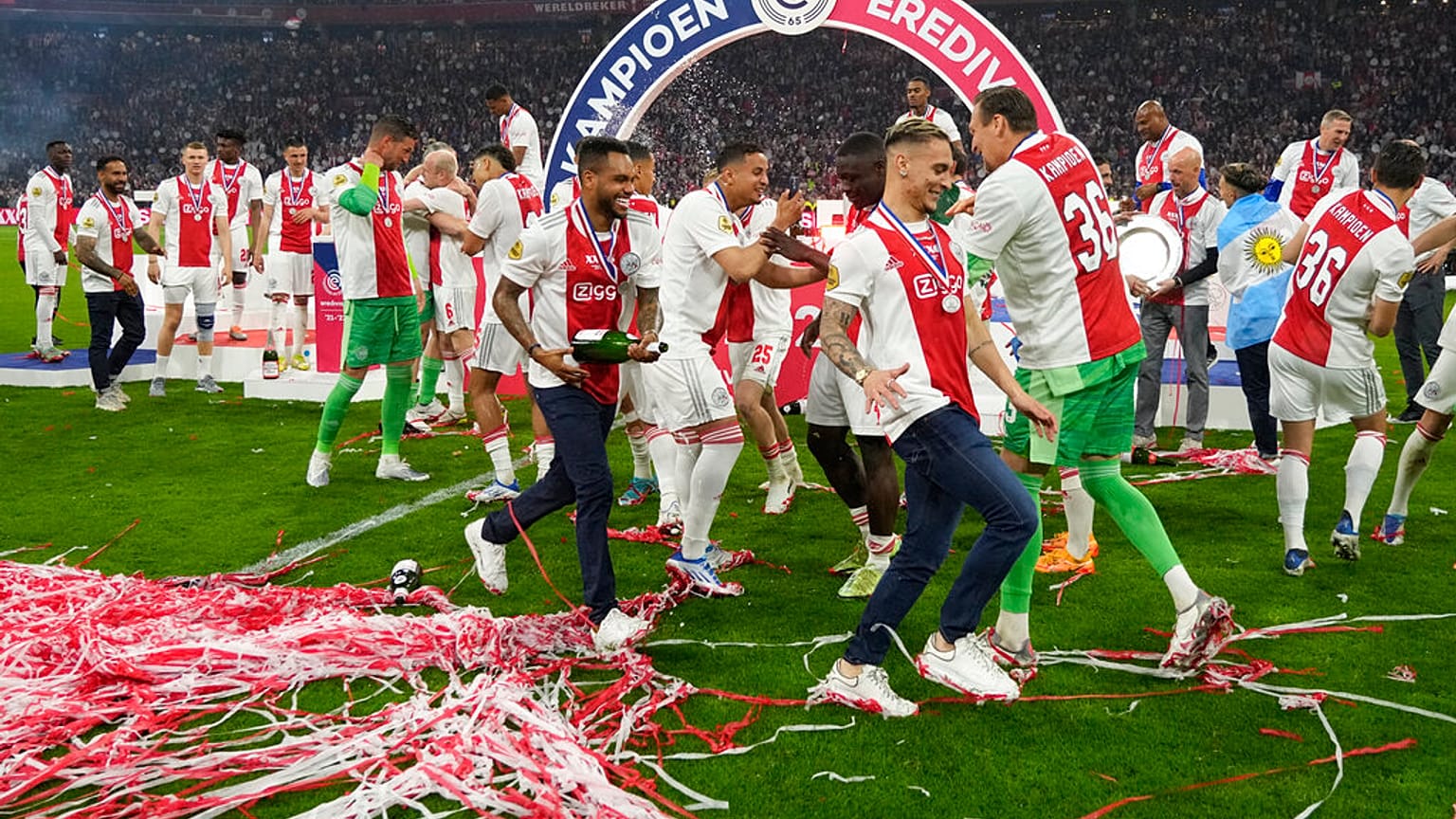 Beginn der Meisterfeier in der Johan-Cruyff-Arena in Amsterdam
