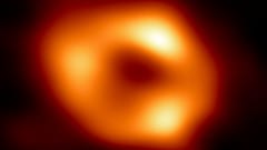 Чёрная дыра в центре Млечного пути, снимок сделан в рамках проекта Event Horizon Telescope, 12 мая 2022 г.
