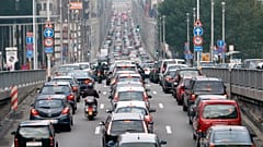 AB 2035'te yeni benzinli ve dizel arabaların satışını yasaklamak için ilk adımı atı