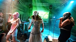 Выступление Pussy riot в Берлине, 12 мая 2022 г.