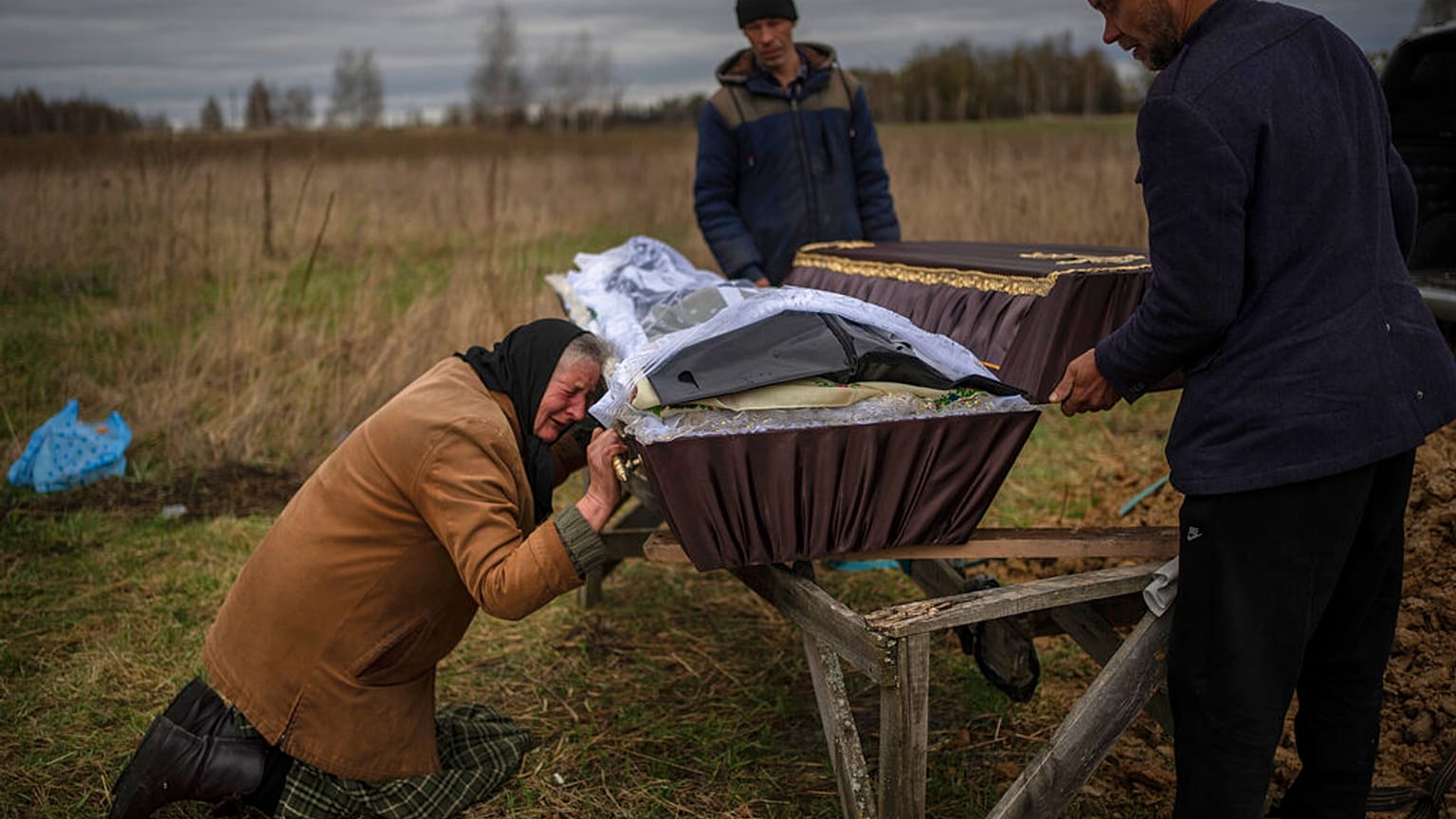 Ukrayna Rus ordusunu sivillere yönelik eylemlerinden dolayı savaş suçu işlemekle suçluyor