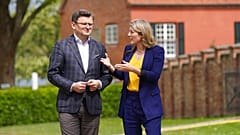 Melanie Joly, Ministra de Asuntos Exteriores de Canadá, y Dmytro Kuleba, Ministro de Asuntos Exteriores de Ucrania, 13/5/2022, Alemania