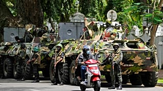 Sri Lanka'da sokağa çıkma yasağına 12 saat ara verildi