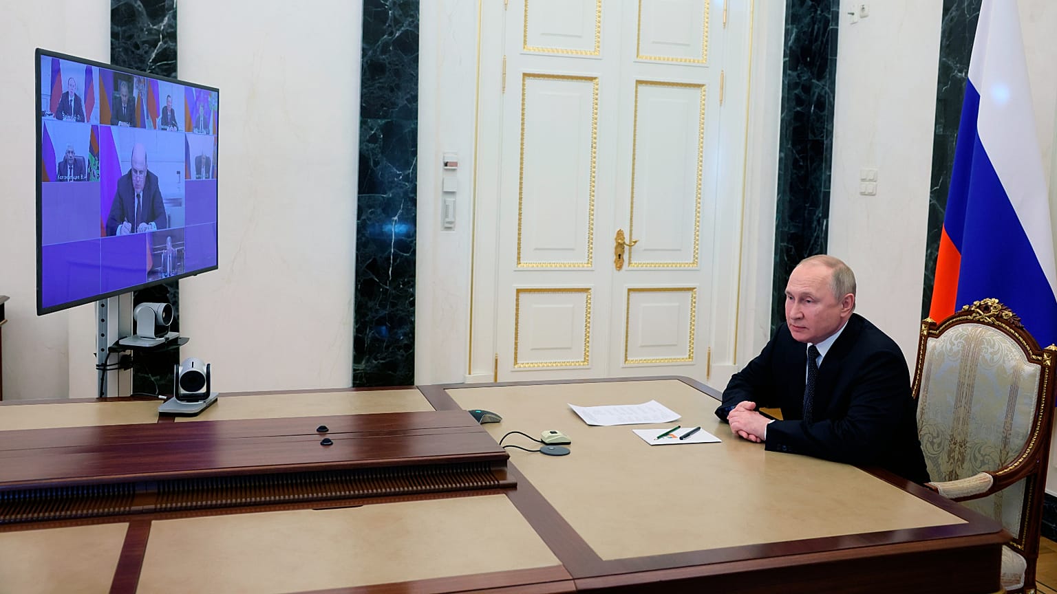 Vladimir Poutine préside une réunion au Kremlin, Moscou, 13 mai 2022