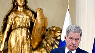 La Finlande et la Suède basculent vers l'OTAN : le président finlandais évoque "un jour historique"
