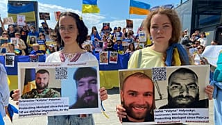 Акция в поддержку украинских военных на "Азовстали". Стамбул, Турция
