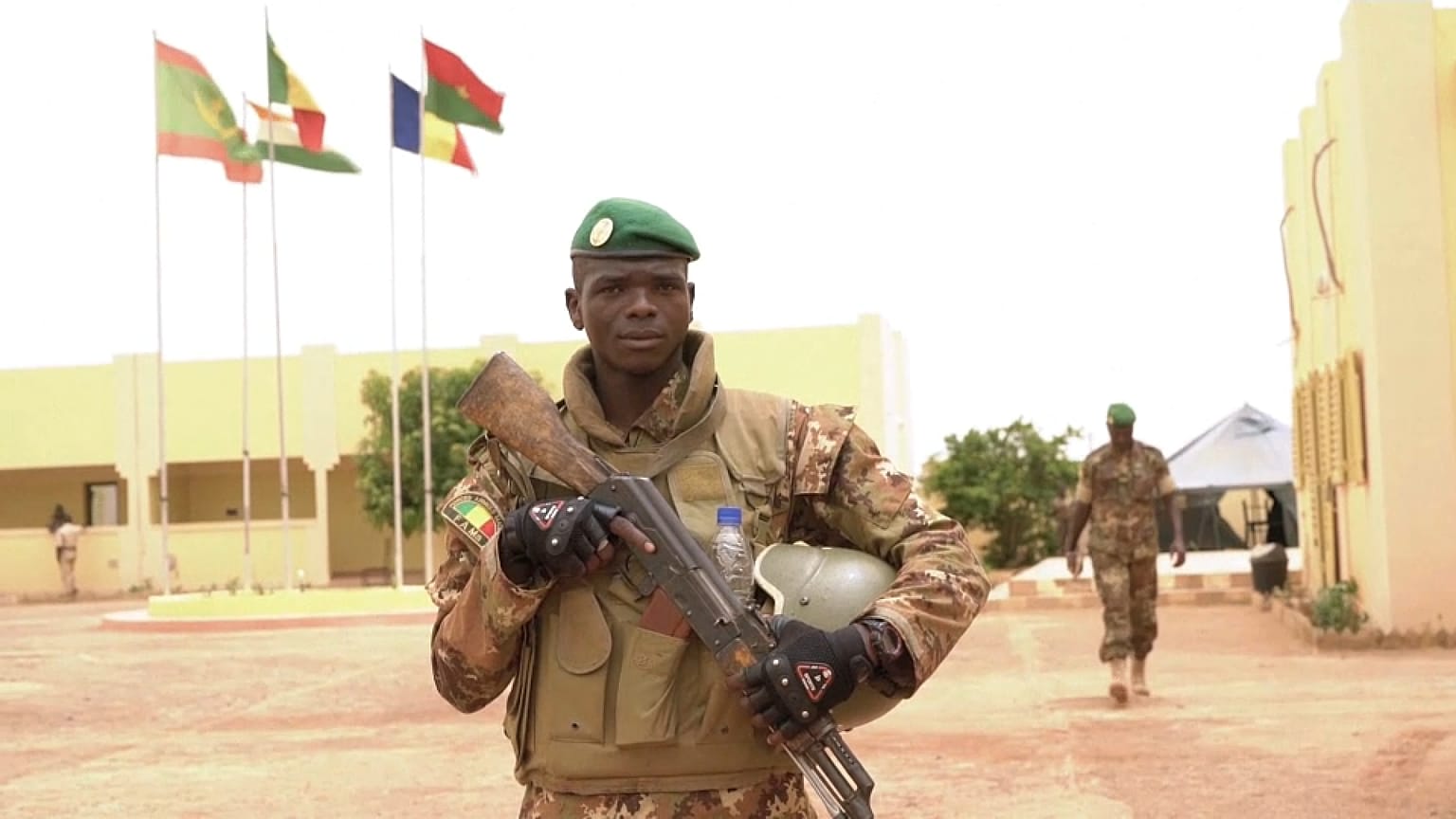 Mali katona