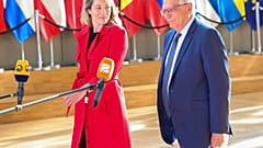 Η υπουργός Εξωτερικών του Καναδά και ο επικεφαλής της ευρωπαϊκής διπλωματίας