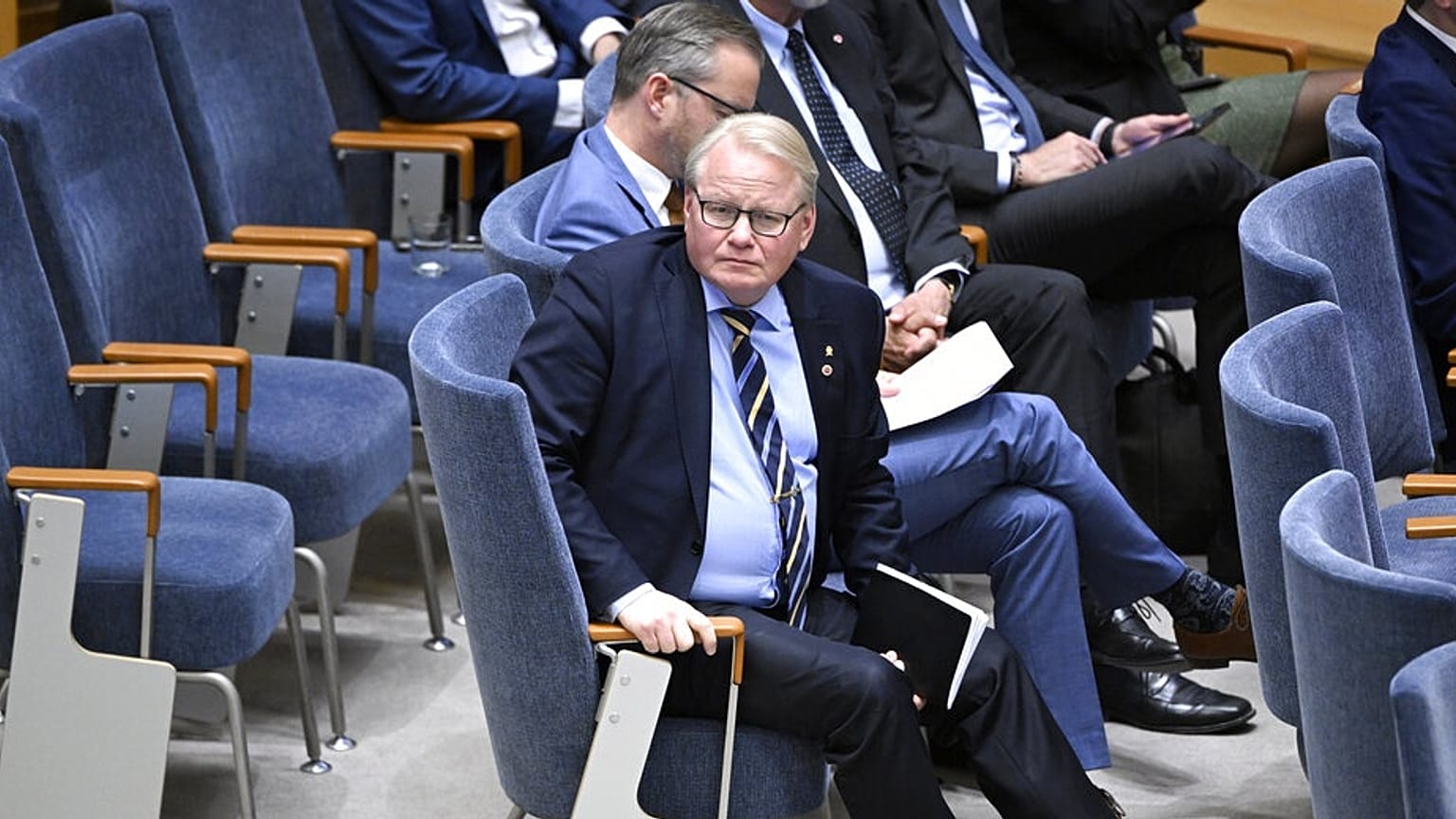 Peter Hultqvist svéd védelmi miniszter 