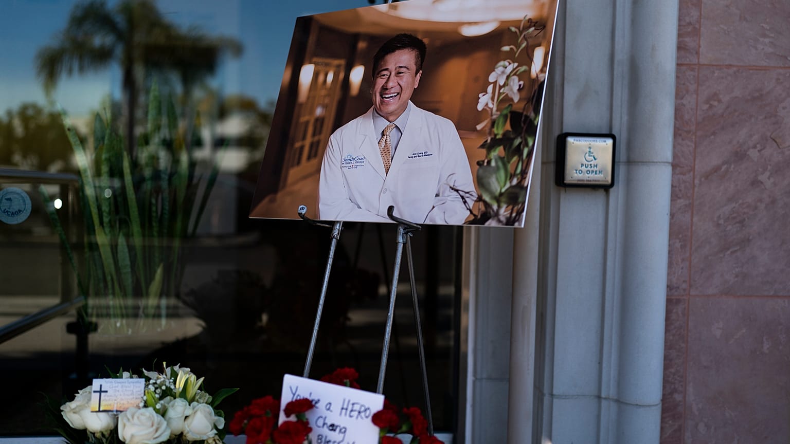 John Cheng hielt den Angreifer auf und bezahlte dafür mit seinem Leben.