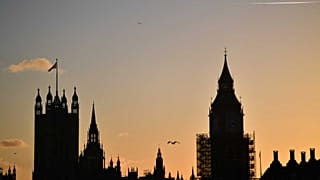 Londra'daki İngiliz Parlamento binası 