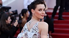 الممثلة الأسترالية كاثرين لانغفورد عند وصولها إلى المهرجان 