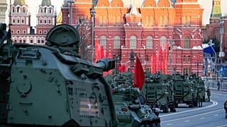 Tanques militares nas ruas