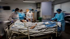 A tool has been developed to help healthcare professionals identify hospitalised patients most at risk of dying from COVID-19