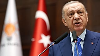  Erdogan bei einer Rede vor seiner islamisch-konservativen Regierungspartei AKP in Ankara.