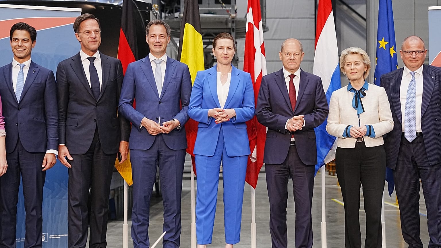 G7 -