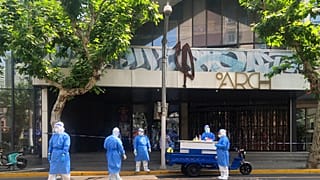 Şangay'da Covid-19 önlemleri gevşetiliyor