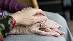 La croissance et le vieillissement de la population devraient entraîner une augmentation du nombre d'adultes atteints de démence.