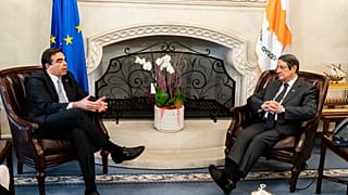 ΦΩΤΟΓΡΑΦΙΑ ΑΠΟ ΤΗΝ ΤΕΛΕΥΤΑΙΑ ΕΠΙΣΚΕΨΗ ΤΟΥ ΑΝΤΙΠΡΟΕΔΡΟΥ ΤΗΣ ΚΟΜΙΣΙΟΝ ΣΤΟ ΠΡΟΕΔΡΙΚΟ ΜΕΓΑΡΟ ΤΗΣ ΚΥΠΡΟΥ