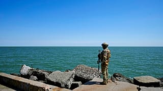 Rusya'nın Ukrayna işgalinden sonra Mariupol limanı Rus askerleri tarafından ele geçirildi