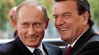 Шрёдера подвергают масштабной критике за связи с российским руководством и крупными компаниями