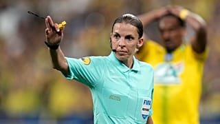 Stephanie Frappart, arbitre française