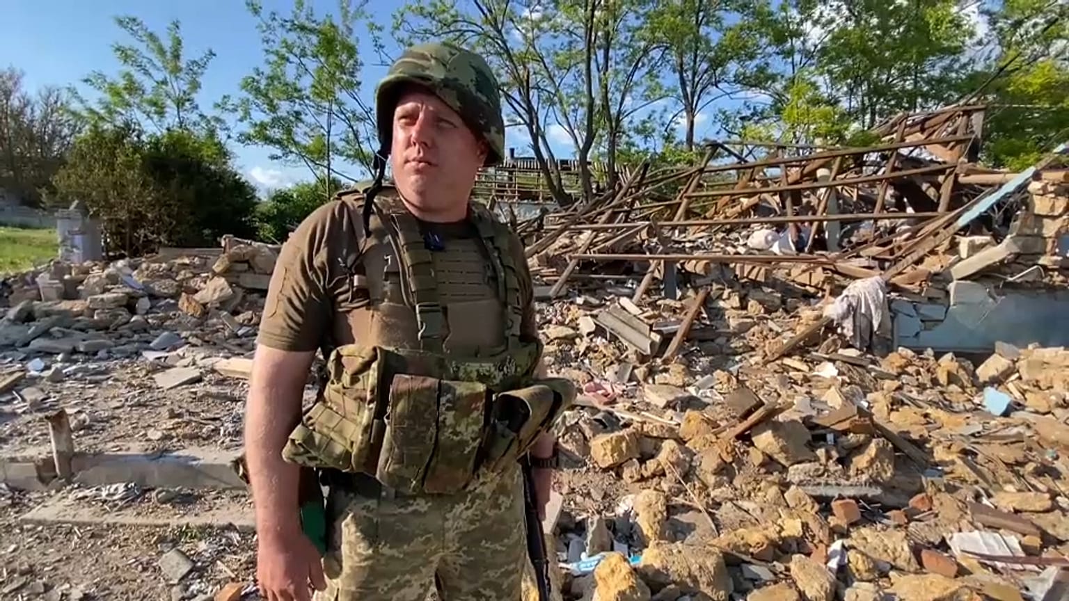 Deputy commander Nazar is in charge of a battalion of over 500 men fighting in Southern Urkaine. 