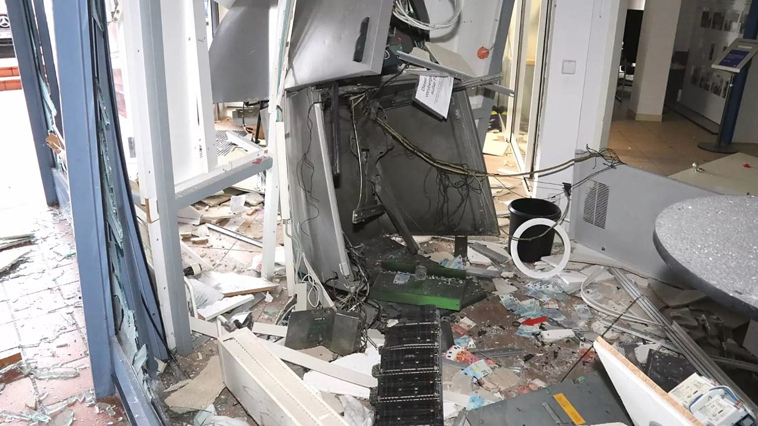 The gang is believed to have targeted a total of eight cash machines across Germany.
