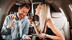 Should alcohol be allowed during flights?
