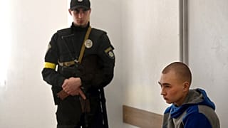 Ukrayna'da savaş suçundan yargılanan Rus asker Şişimarin