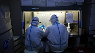 Εργαστήριο για μεταδιδόμενες νόσους - φώτο αρχείου