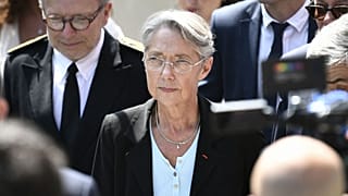 La Première ministre française, Elisabeth Borne, le 19 mai aux Mureaux en région parisienne.
